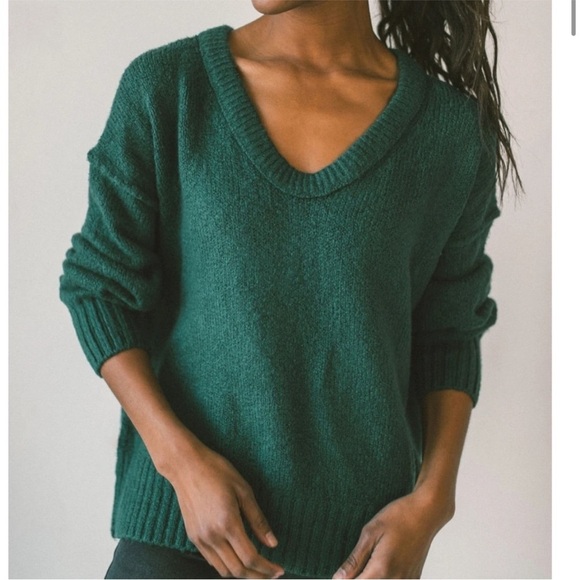 Free People brookside tunic pine needle green sweater XS - Picture 4 of 12